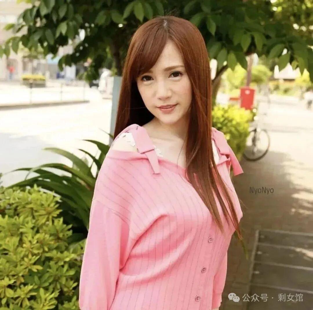 办公室迷惑行为大赏，笑到停不下来 - 泥巴影视